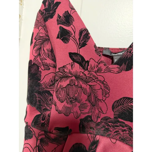Forever 21 Burgundy Burnout velvet Flocked Floral V-Neck Draped Skort Romper M - Image 6