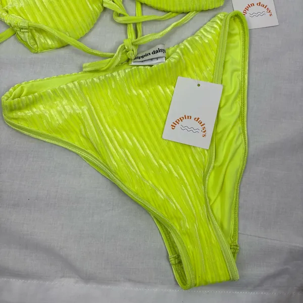 NWT Dippin' Daisy's Neon Ribbed Velvet Bikini Set Size M - Image 4