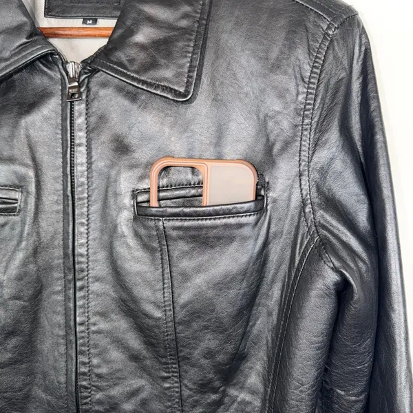 GUESS 100% Leather Jacket Womens Medium Black Zip Front Moto Biker Y2K Aesthetic - Image 8