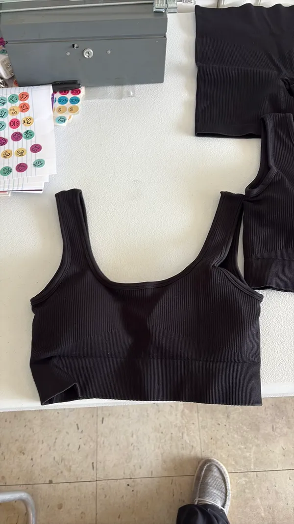 Amazon Workout Set - Image 3