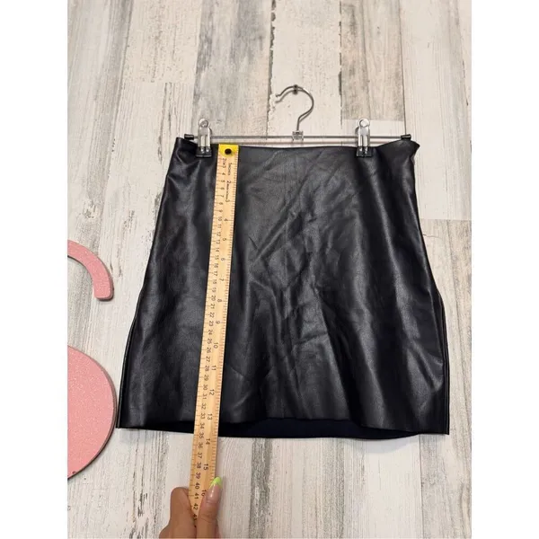 Forever 21 faux leather skirt size XS - Image 4