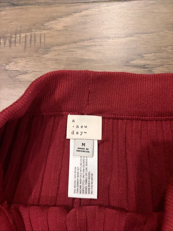 New With Tags A New Day Burgundy Rib Knit Sweater Skirt Sz M - Image 6