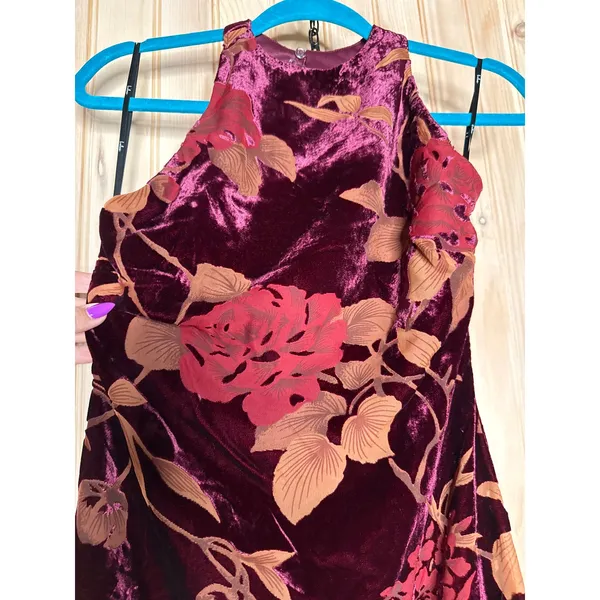 NWT Lulus Delizah Burgundy Floral Burnout Halter Mini Dress Bodycon Party Size S - Image 4