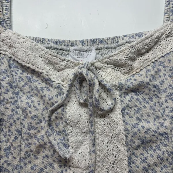 Sienna Sky Blue Floral Smocked Crop Top - Lace Trim & Puff Sleeves - Image 5