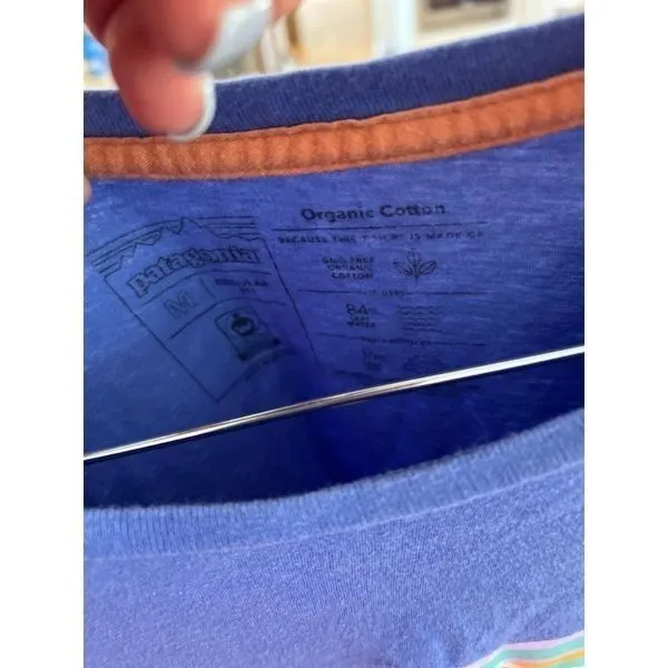 Patagonia woman's logo‎ shirt size medium - Image 3