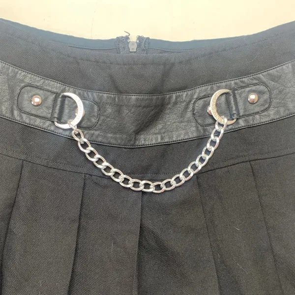 Tripp Royal Bones size medium black pleated mini skirt silver chain emo goth - Image 3