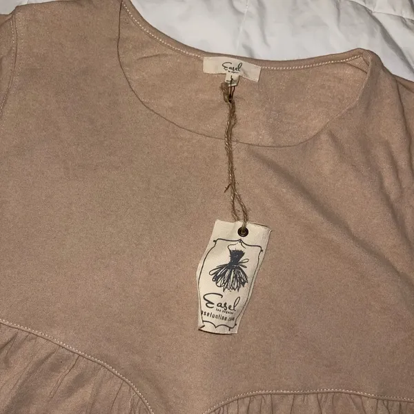 NWT Easel Soft Beige Top Size Large - Image 3