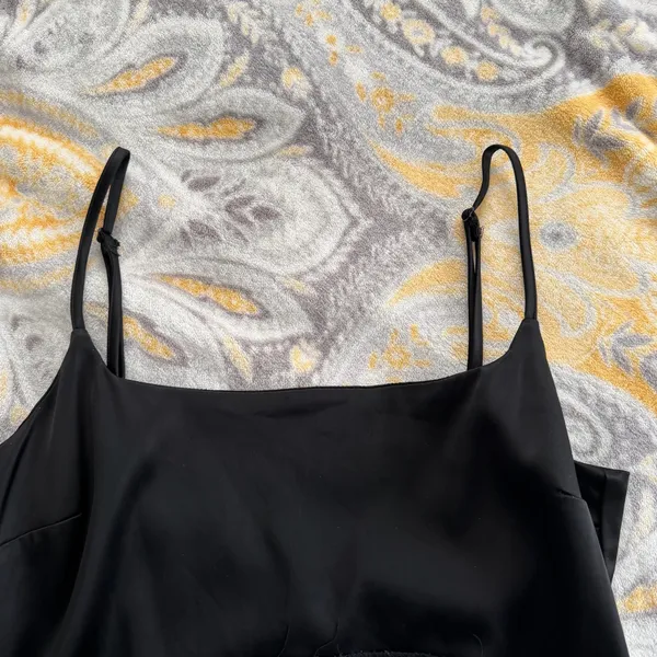 Abercrombie and fitch black satin midi dress size large - Image 3