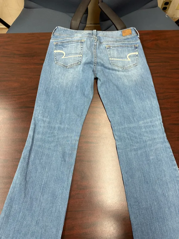 American Eagle Stretch Slim Boot Cut Jeans Size 8 Short - Image 3
