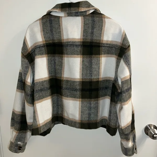 For The Republic Plaid Cropped Shacket - Image 4