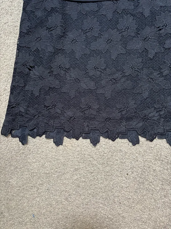 Banana Republic Limited Edition Navy Lace Overlay Bow-Shoulder Sleeveless Blouse - Image 10