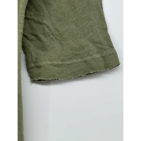Free People Green Shark‎ Bite Raw Hem Top Size XS Grunge Lagenlook Boho - Image 3