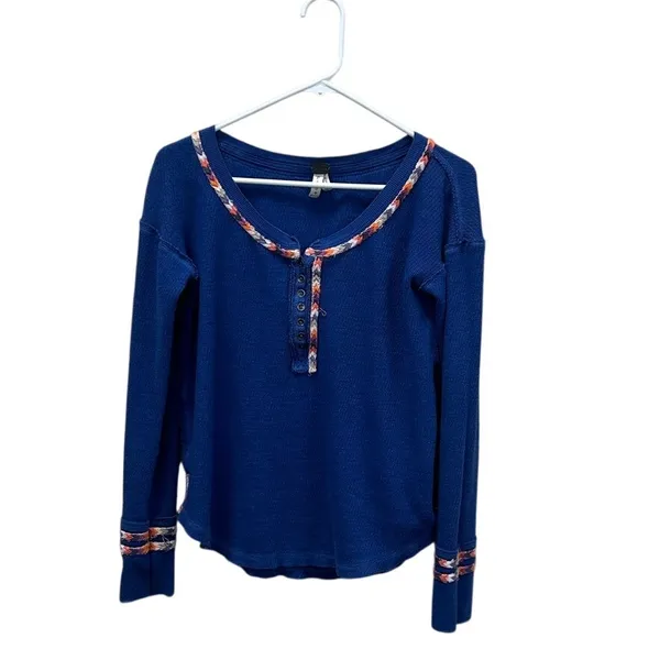 Free People "We the Free" Blue Rainbow Embroidered Henley Thermal Top size S - Image 8