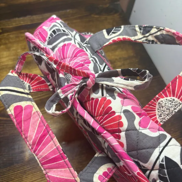 Vera Bradley Travel/Cosmetic Carrier‎ - Image 6