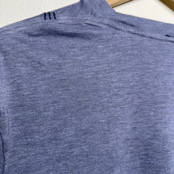 Lululemon Women Top 12 Blue Long Sleeve Crew Neck Heathered Activewear Shirt - Image 2