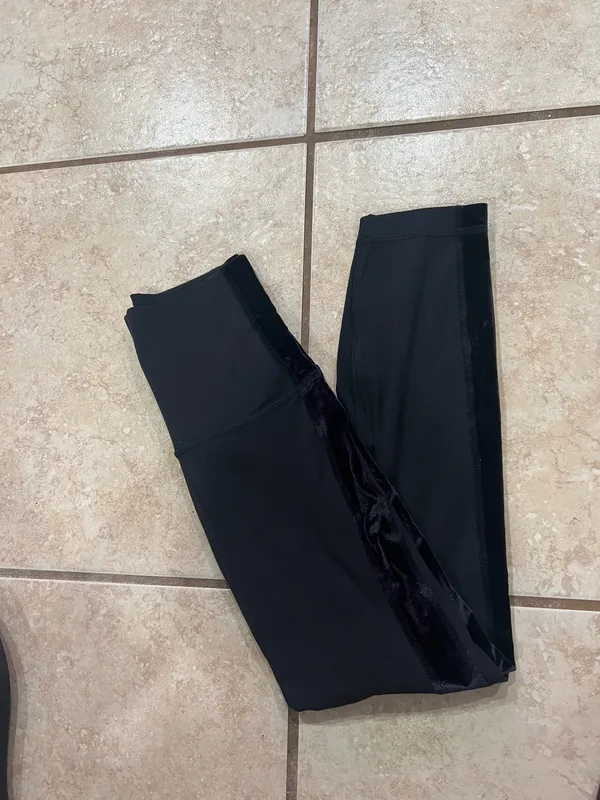 Lululemon leggings  - Image 2