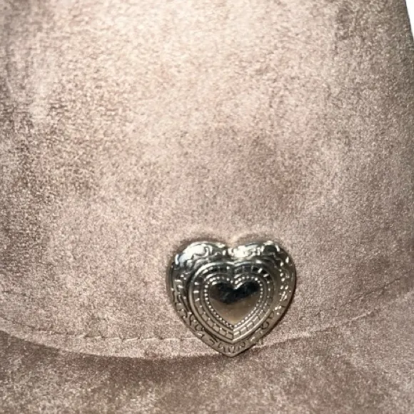 Stylish Taupe Cowboy/ cowgirl Hat with Silver Accents - Image 7