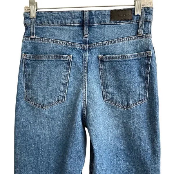 Hollister Social Tourist Ultra High-rise Baggy Jeans‎ Women’s 27 Wide Snap Leg ￼ - Image 6