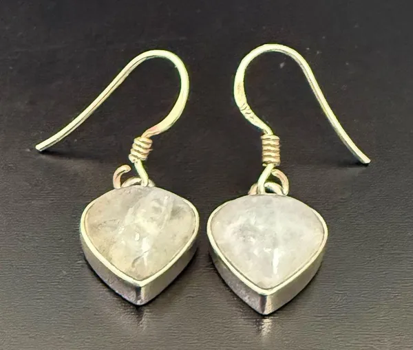 Vintage 925 Sterling Silver Small Heart Moonstone Drop Earrings 3.6g - Image 5