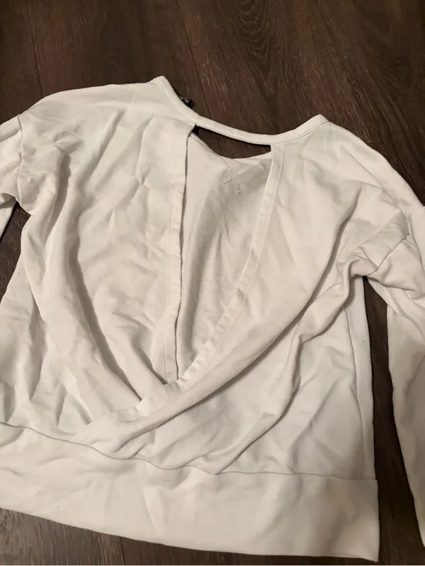 Nike White Women’s Long-Sleeve Open-Back Sweatshirt XS - Image 3