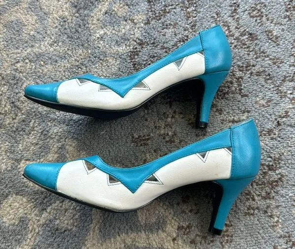 Andiamo Vintage Cutout Heels Turquoise & White 7 - Image 3