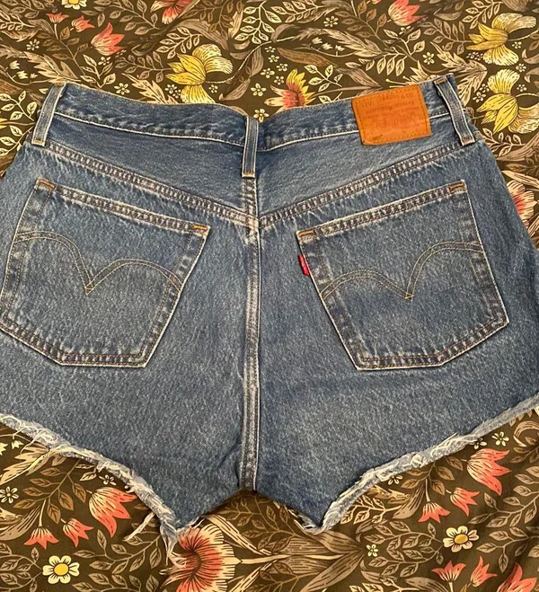 Levi’s 501 Shorts - Image 2