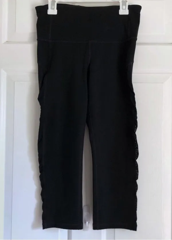 Gap GapFit Women's XS GFast Black High Waist Mesh Capri Leggings Crop - Image 2