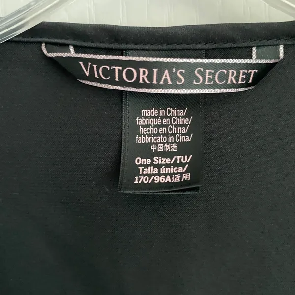 Victorias Secret Black Satin Love Graphic Kimono Robe‎ Ruffle Sleeve One Size - Image 4