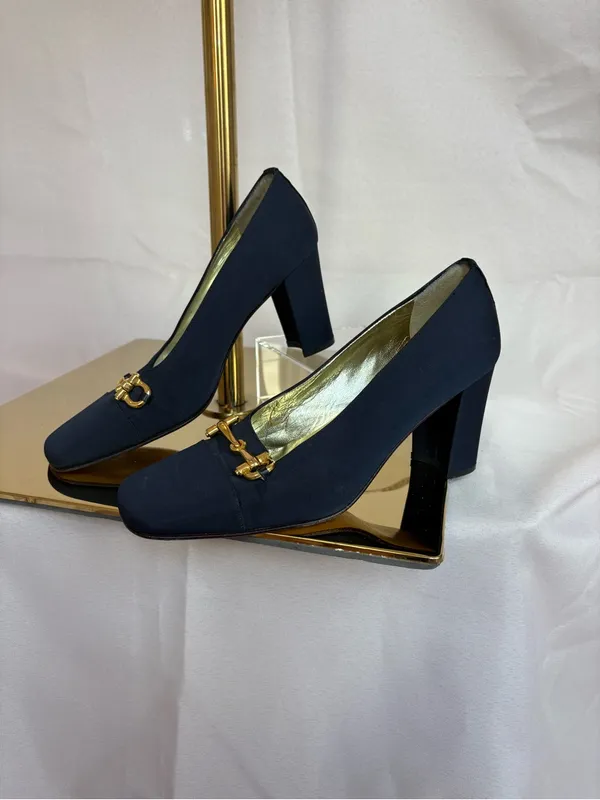 Andrea Carrano Navy Square-Toe Pumps with Gold Horsebit - Image 4