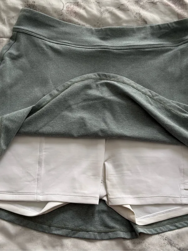 EleVen by Venus Williams Gray Wrap-Style Circle Skirt with white shorts, size M - Image 12