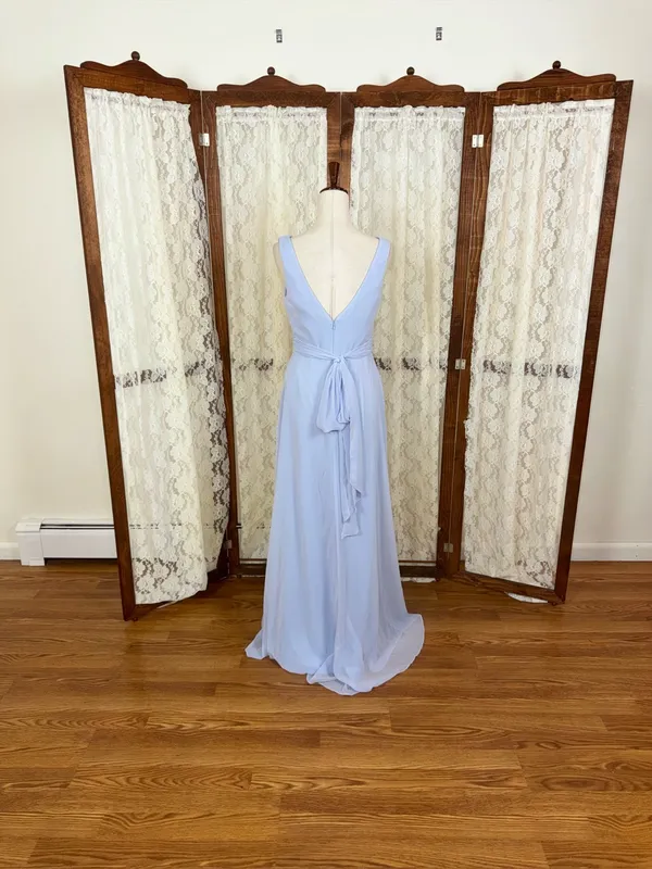 Elegant New Thread Layla Silver Dove Chiffon Gown - Image 5