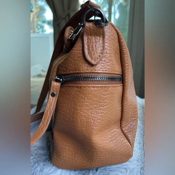 Ella & Elly brown rivet studded crossbody bag - Image 8