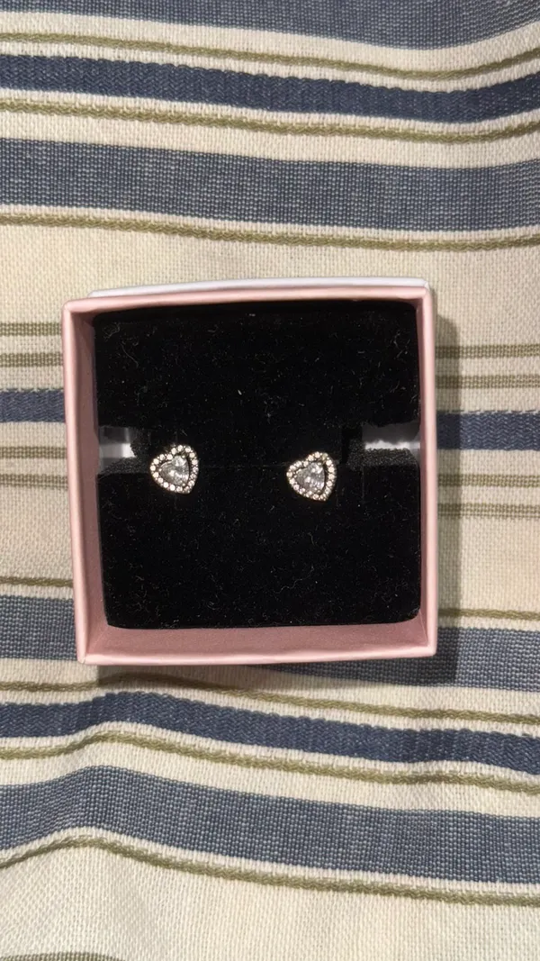 Pandora heart stud earrings  - Image 2