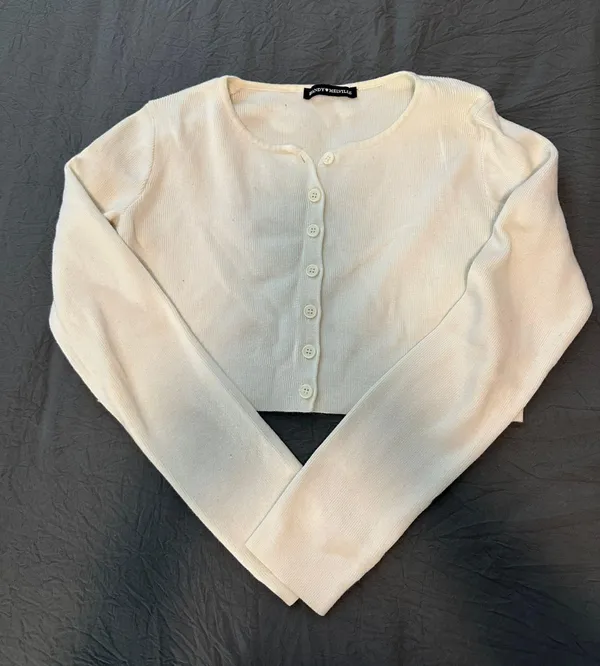 Brandy Melville sweater top - Image 3