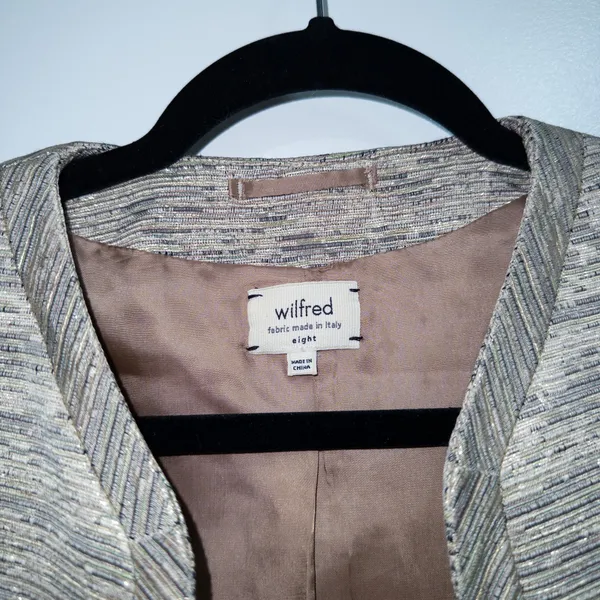 Wilfred Aritzia Exquis Beige Gold Metallic Cropped Dress Jacket Size 8 - Image 4