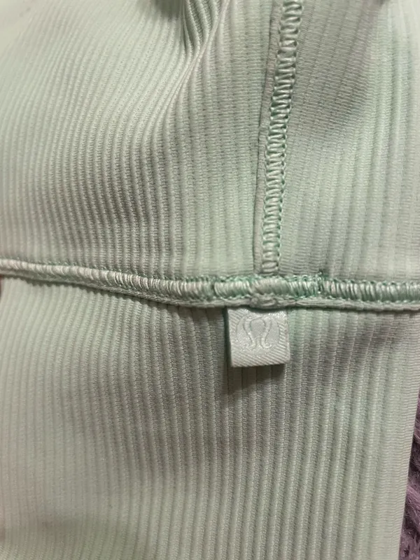 Lululemon Power Pivot Tank Ribbed - Image 5
