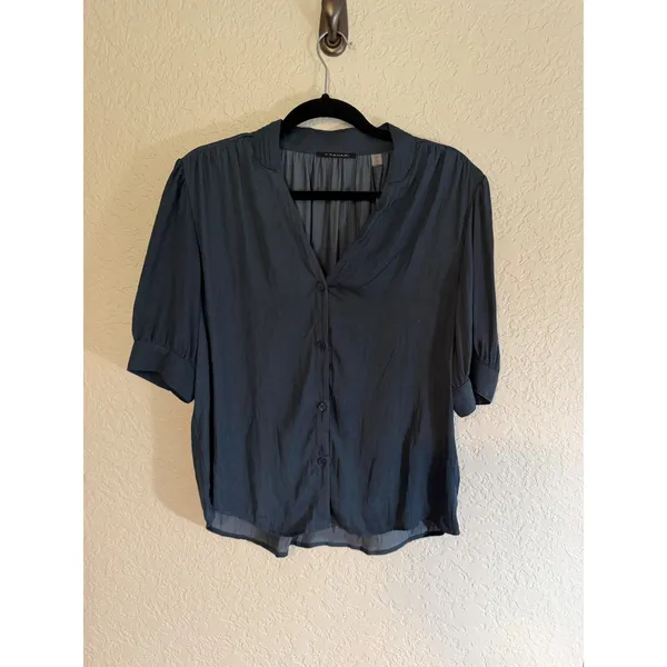 T Tahari Blouse Deep Slate Blue L Womens Silky Short Sleeve V-Neck NEW Office - Image 11