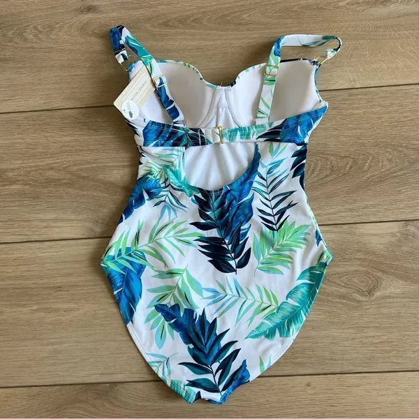 NWT Peyton and Parker One Piece Swimsuit White Blue Tropical Floral Size Small - Image 6