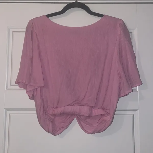 Abercrombie & Fitch pink crop top - Image 9