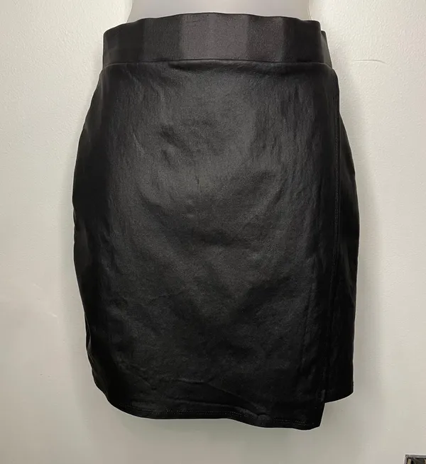 Charlotte Russe Asymmetrical Faux Leather Mini Skirt - Image 9