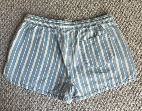 American Eagle Outfitters Shorts - Image 2