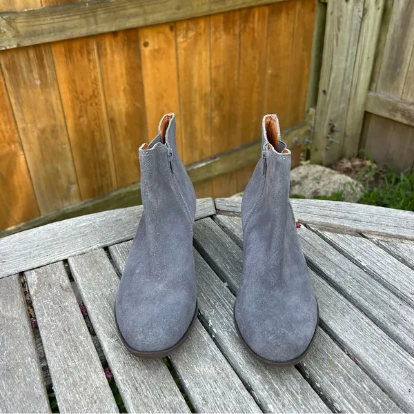Lucky Brand Byslea Heeled‎ Chelsea Bootie 6.5 - Image 3