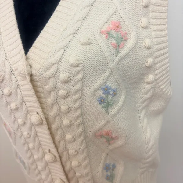 Paris Atelier & Other Stories Cream Floral Embroidered Cable Knit Vest M Preppy - Image 4
