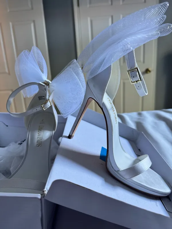 Dream Pairs White Strappy Heels - Image 2