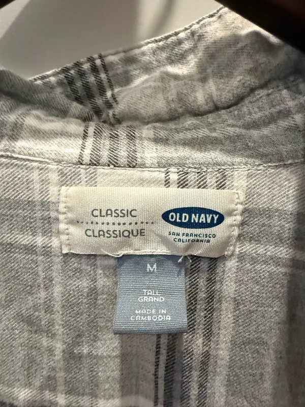 Old Navy Flannel - Image 4