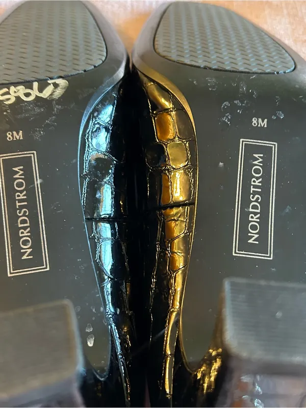 Nordstrom black patent leather pumps with crocodile embossing size 8M - Image 11