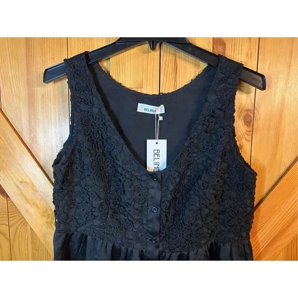 Belinda sleeveless V-neck dress size medium button up nwt (8675)￼ - Image 3