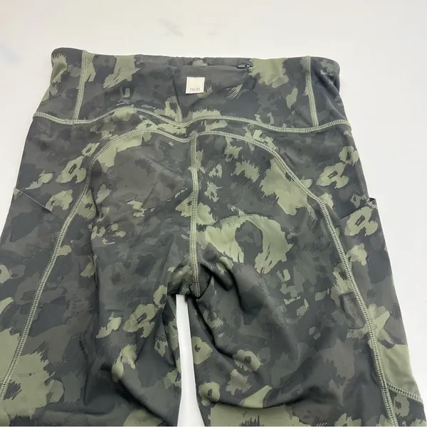 Vuori Stride Pocket Leggings‎ Size Small Green Camo Women’s High Waist VW429 - Image 11