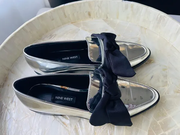 Nine West Silver Patent Weeping Bow Loafers - Image 4