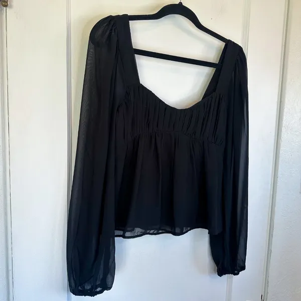 Abercrombie | Sheer Puff Sleeve Sweetheart Neckline Long Sleeve Top‎ in Black XS - Image 4